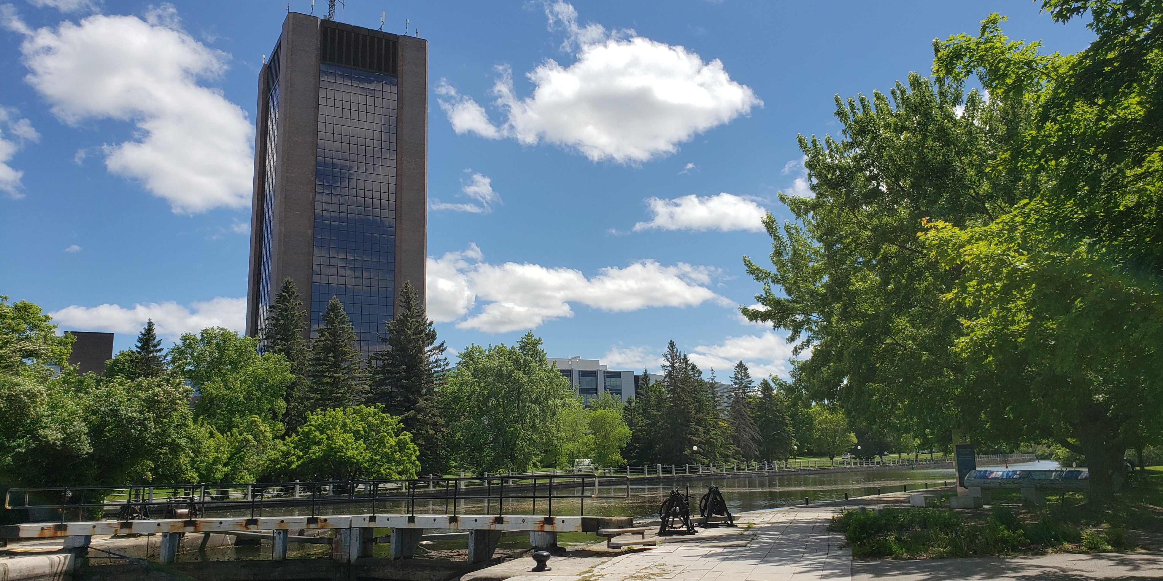 Dunton Tower overlooking the surrounding Carleton University and Rideau Canal.